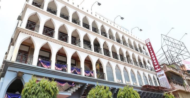 Fabhotel Shivangan Kolkata Airport - Fully Vaccinated Staff Экстерьер фото