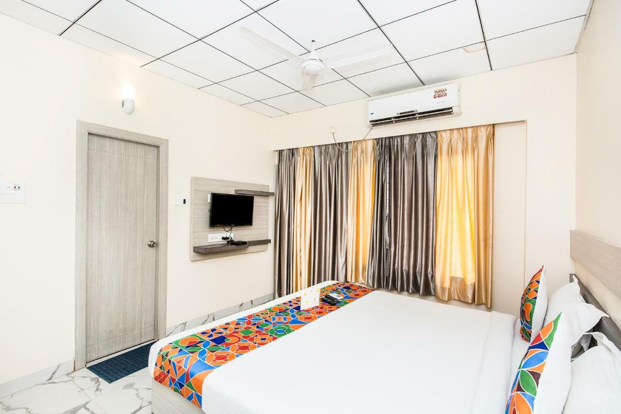 Fabhotel Shivangan Kolkata Airport - Fully Vaccinated Staff Экстерьер фото